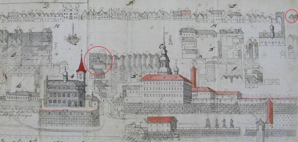 Obr. č. 5. Výřez z plánu Libochovic z r. 1727. (NA, fond Sbírka map a plánů, sig. F-X-18, inv. č. 1095, 100×37 cm, kolorováno; Kopie vystavena ve stálé expozici Židovského muzea v Praze v Meiselově synagoze.)
